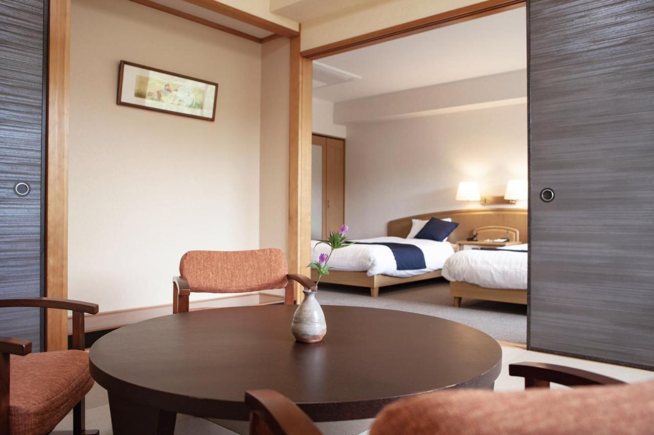 Spa Resort Taqua Taku Exteriör bild