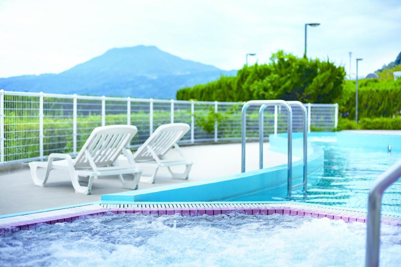 Spa Resort Taqua Taku Exteriör bild